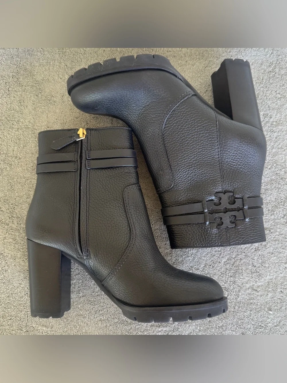 Tory Burch Leigh Lug Sole Bootie in Black Size 7.5
